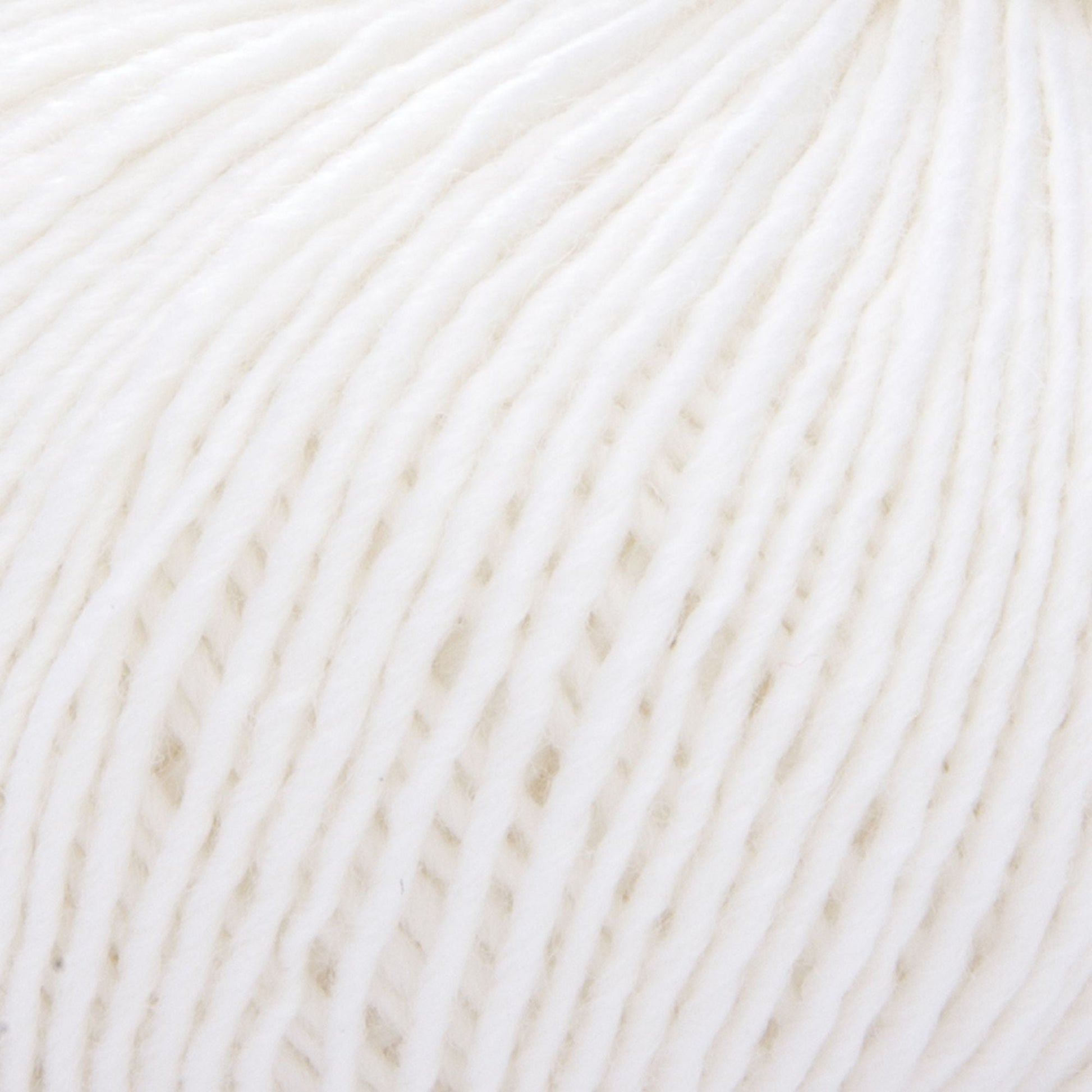 ggh Lacy | Merinowolle mit Seide | 25g - 170m | 001 - Wollweiß - Strickwolle - Handarbeiten - 2